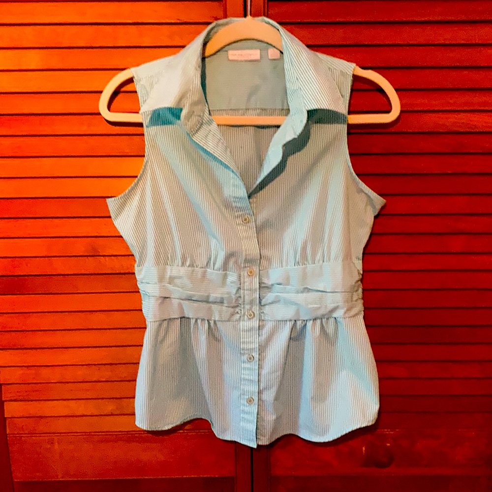 Sleeveless NY & Co button down blouse, sz M. Blue pinstripes with cinched waist